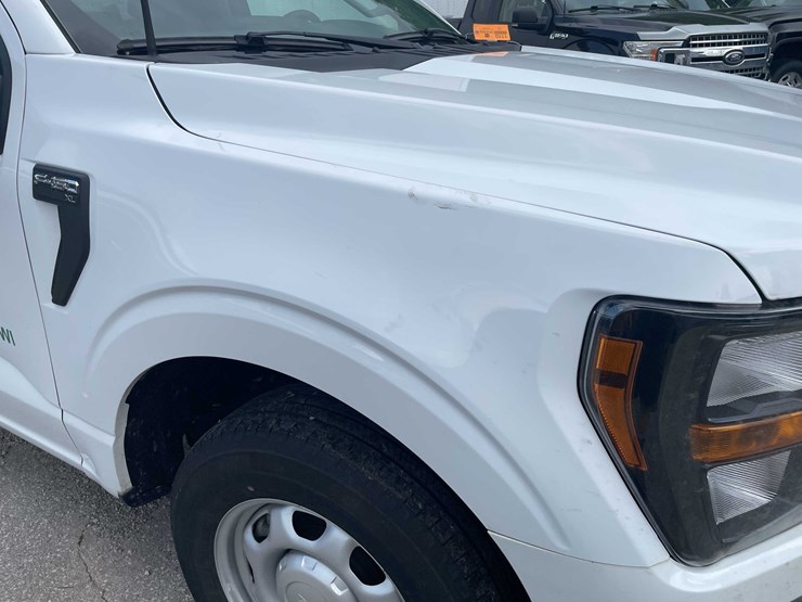 2023-ford-f150-xl-image-17