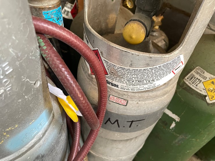 #4054-•-assorted-air-tanks-image-5