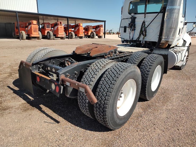 2012-international-prostar-image-19