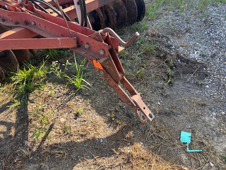 case-ih-370-image-6