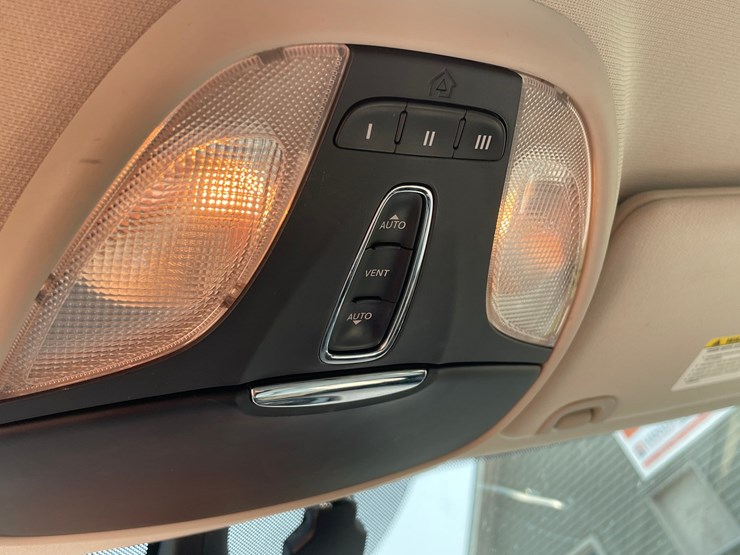 #1012-•-2013-dodge-dart-limited-(has-wi-title)-image-14