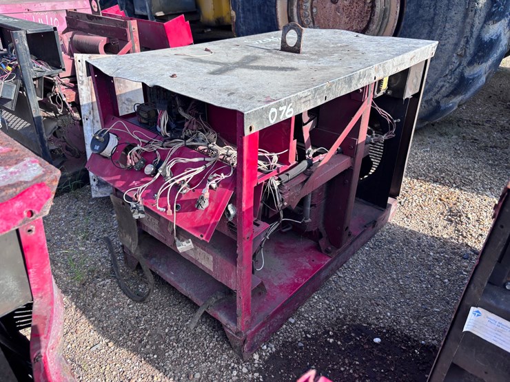 #39075-•-lincoln-electric-dc-600-welding-machine-|-for-parts/repairs-image-1