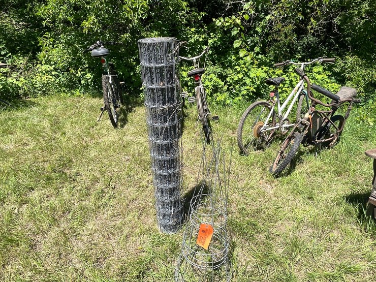#3302-•-wire-fencing-and-tomato-cages-image-2