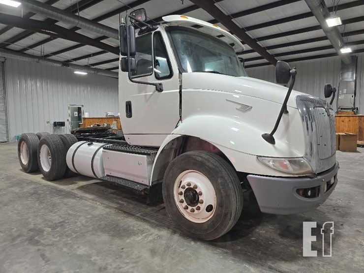 2017-international-transtar-8600-image-2