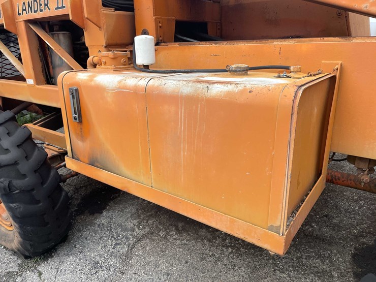 #1100-•-lull-highlander-ii-telehandler-image-24