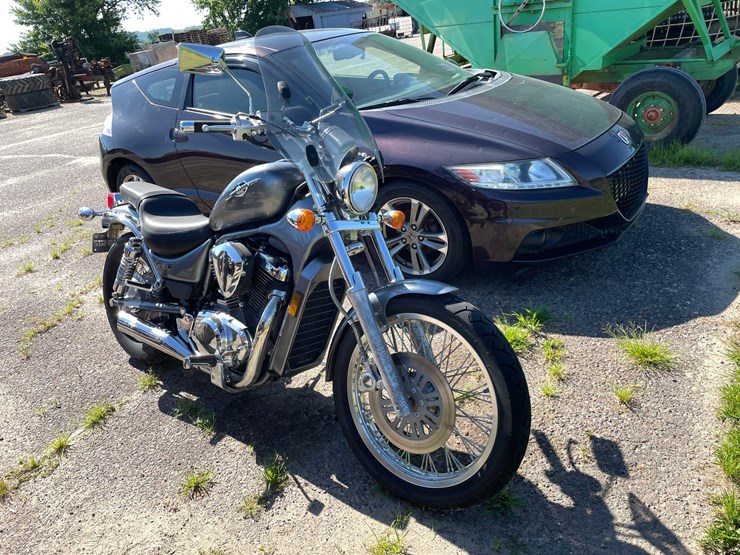 #1014-•-2005-suzuki-boulevard-s50-(has-wi-title)-image-3