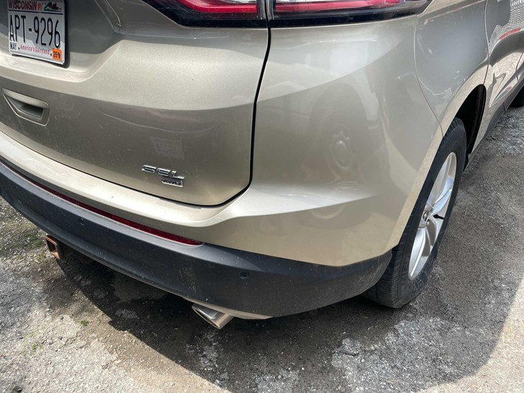 2018-ford-edge-sel-image-28