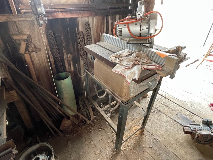 #2338-•-simpson--sears-table-saw-and-black-and-decker-circular-saw-image-4