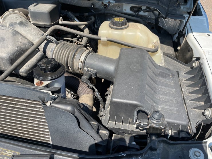 #5816-•-2011-ford-pickup-truck-(sells-with-paperwork-to-obtain-title)-image-31