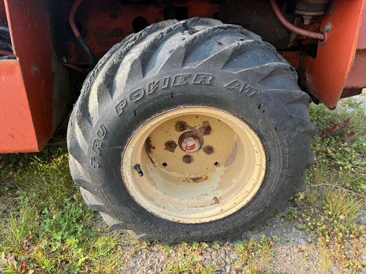 ditch-witch-350sx-image-45