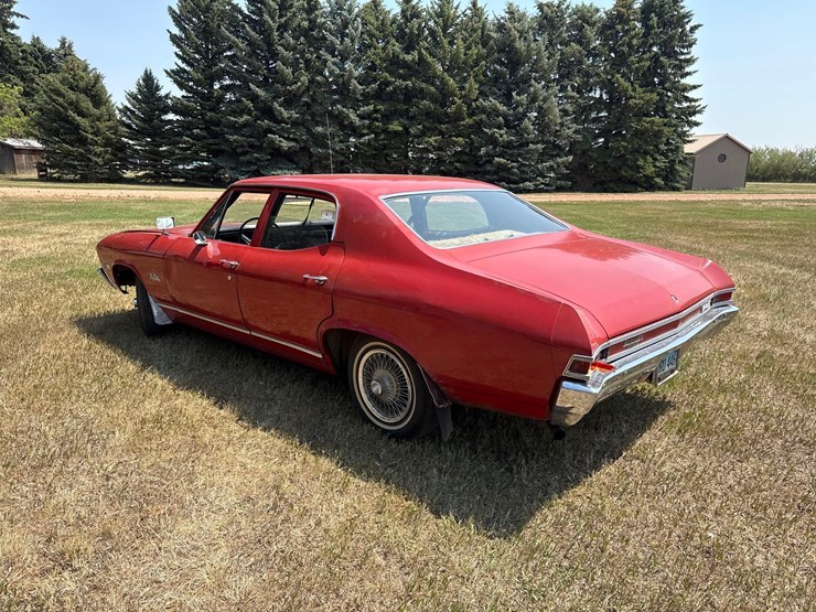 1968-chevrolet-chevelle-malibu-4-door-sedan-image-3