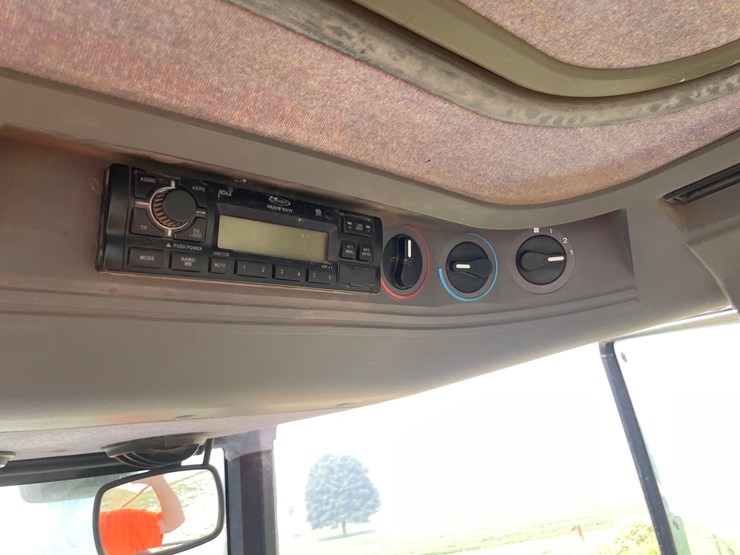 ford-7740-image-25