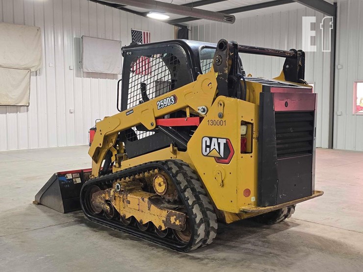 2022-caterpillar-259d3-image-4