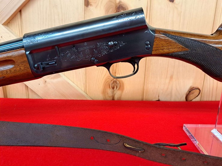 browning-a-5-12-gauge-semiauto-shotgun-image-4