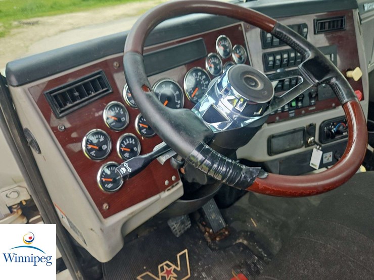 2014-western-star-4700-image-22