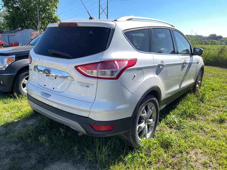 2014-ford-escape-titanium-image-4