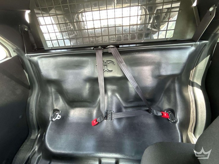 2018-ford-explorer-image-21