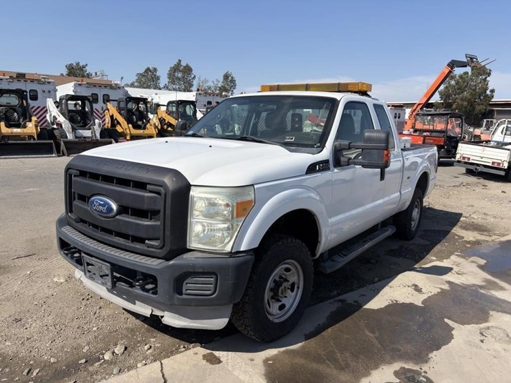 2011-ford-f250-image-1
