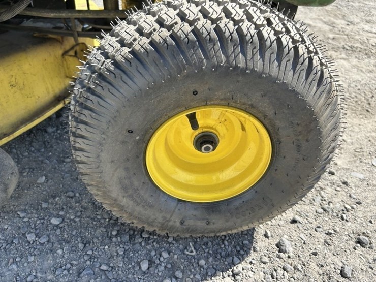 2001-john-deere-lt133-image-21