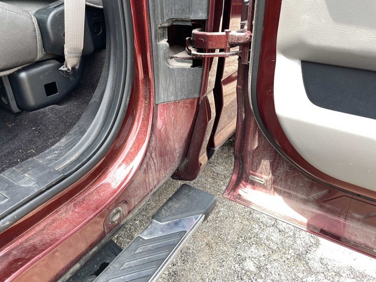 2016-ford-f150-xlt-image-61