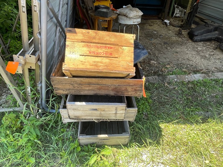 #3324-•-(4)-wood-crates-image-5