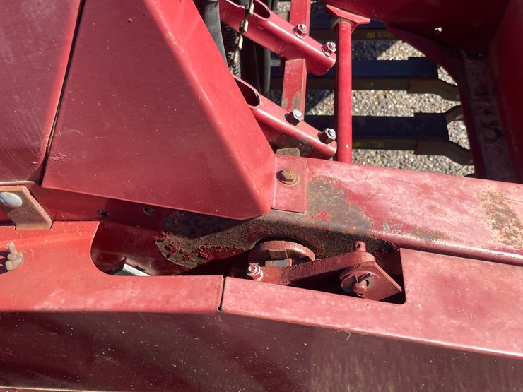 case-ih-5100-image-22