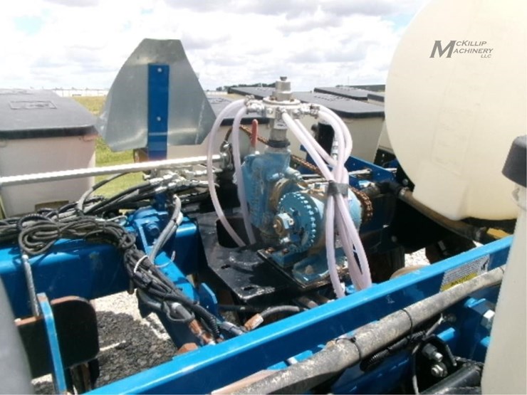 2014-kinze-3000-image-14