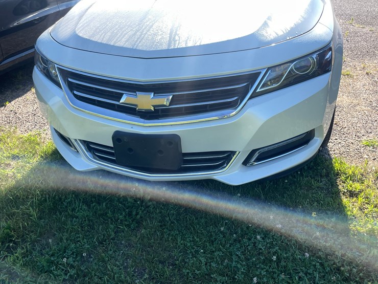 #1010-•-2014-chevy-impala-ltz-(has-wi-title)-image-12