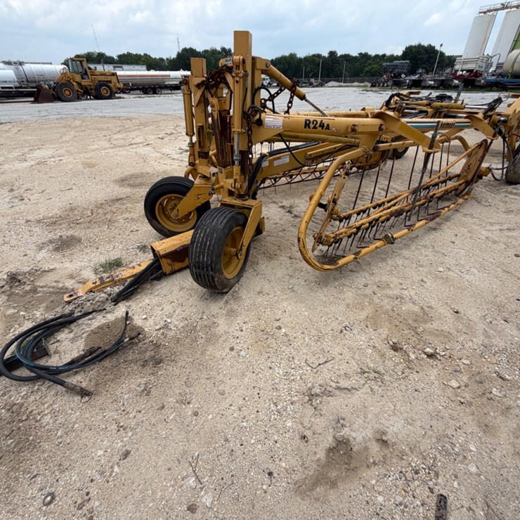 VERMEER R24A