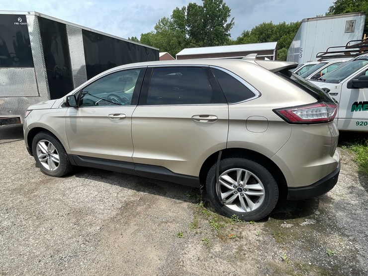 2018-ford-edge-sel-image-8