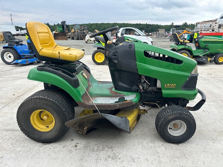 john-deere-la120-image-6