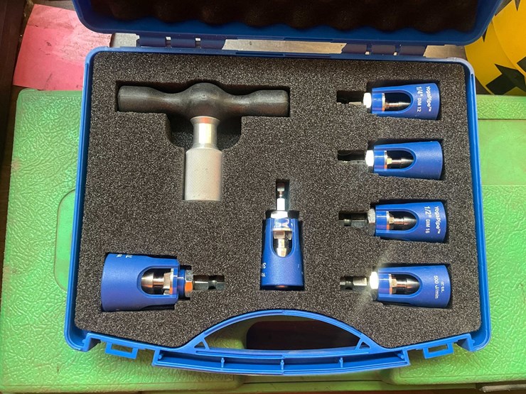 #4065-•-wirsbo-kit-with-(2)-reamer-sets-image-5