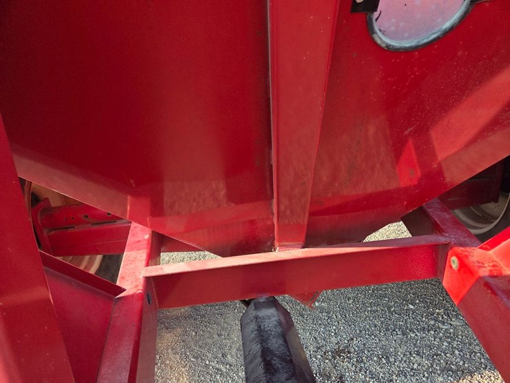 j&m-620-grain-cart-image-37