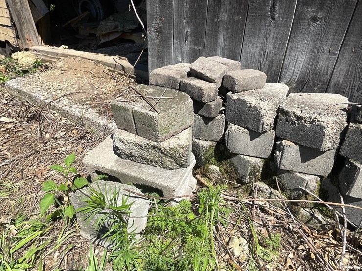 #3237-•-landscaping-bricks-image-7