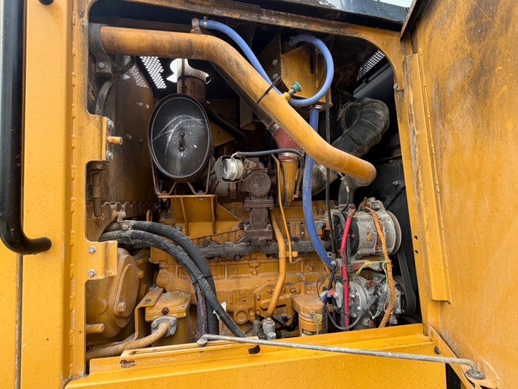 2008-caterpillar-140m-image-12