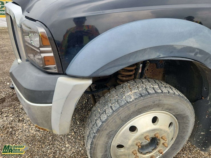 2006-ford-f450-image-52