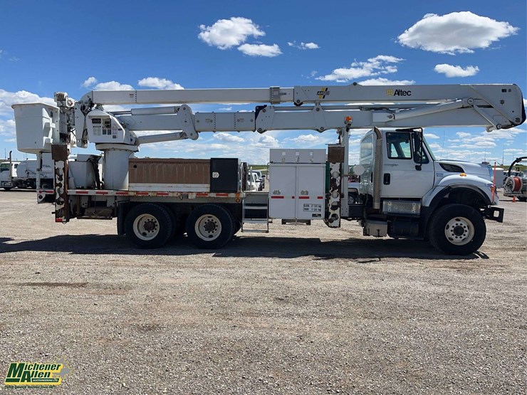 international-workstar-7500-image-8