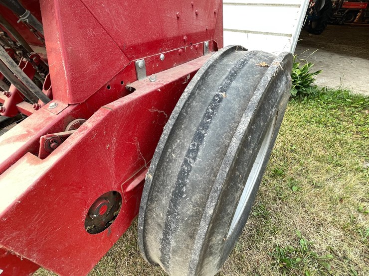 #2254-•-case-5100-grain-drill-image-12