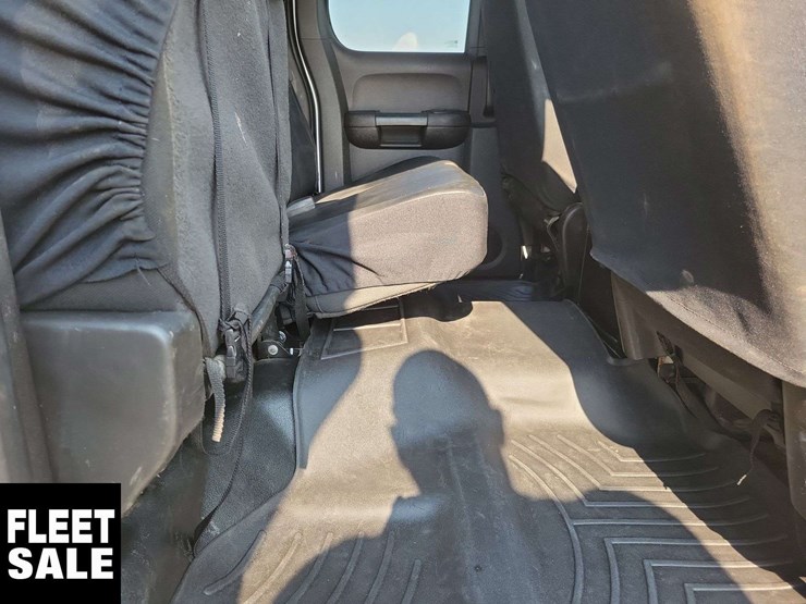 2013-chevrolet-silverado-3500hd-lt-image-49