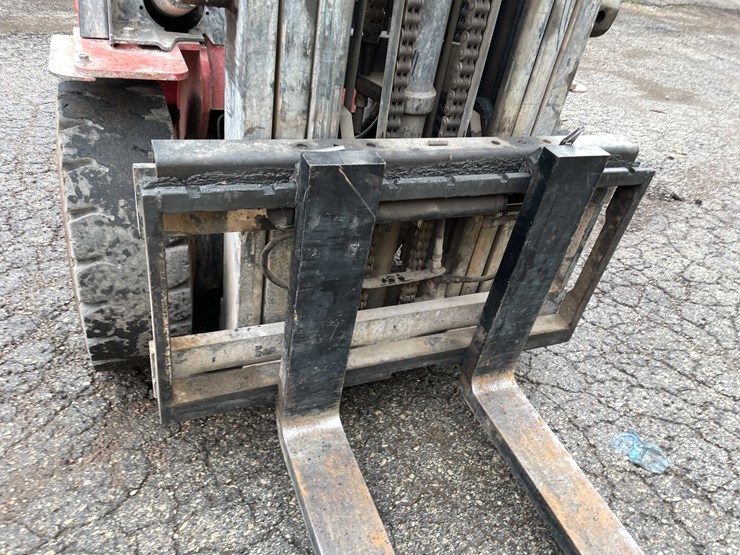 #1101-•-2014-nissan-5200-lb.-lp-forklift-image-10