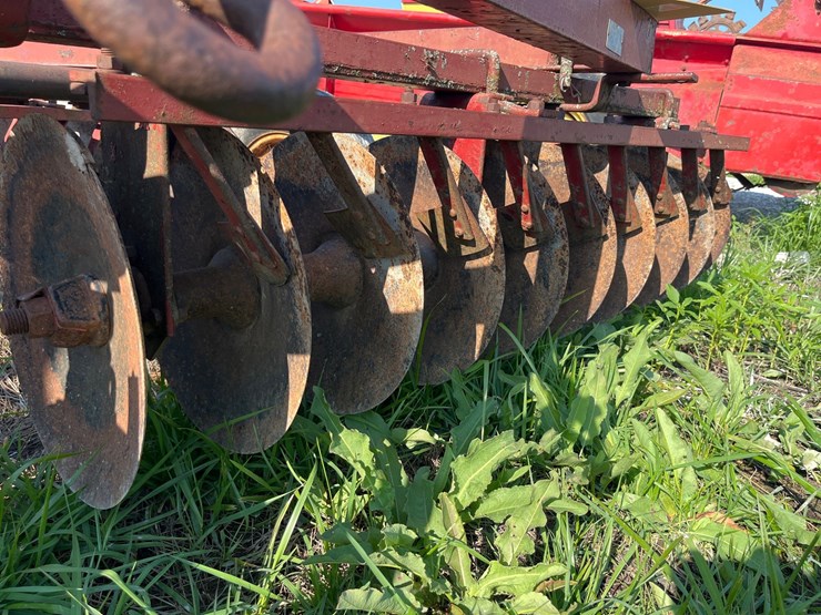 case-ih-370-image-11