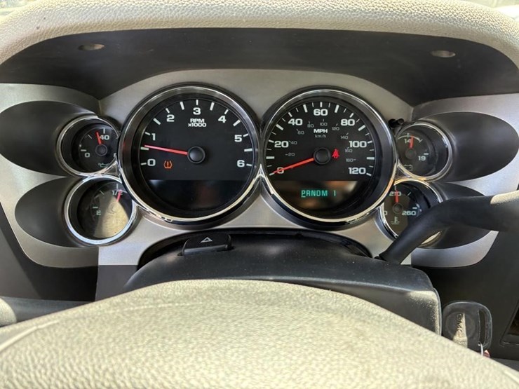 2012-gmc-sierra-2500-image-17