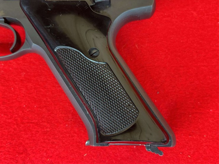 colt-huntsman-.22-lr-semiauto-pistol-image-7