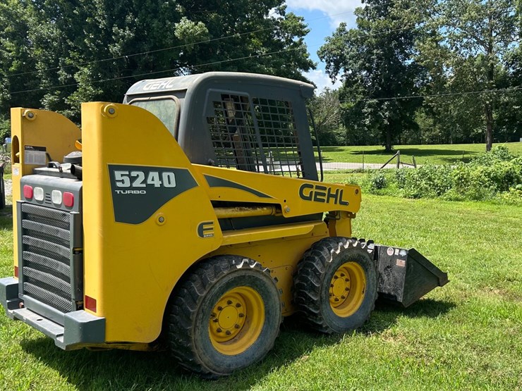 gehl-5240-image-3
