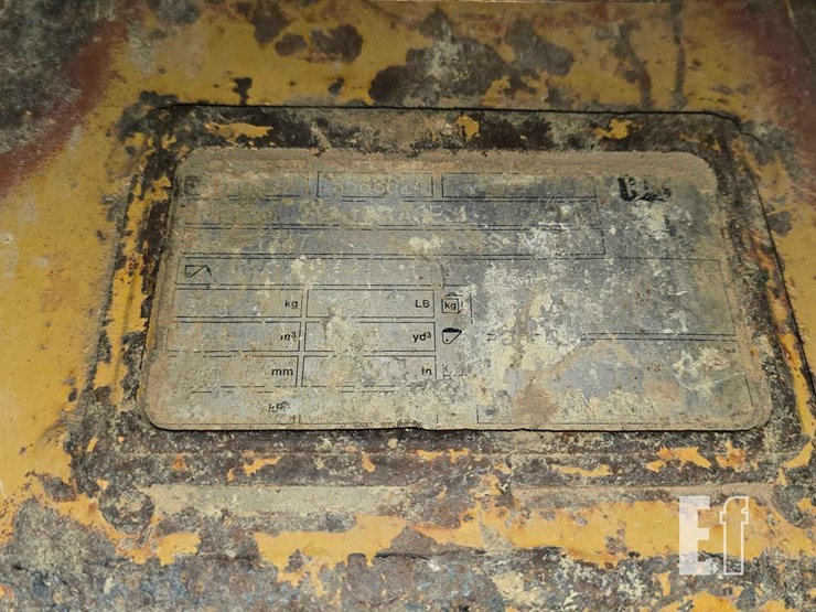 2019-caterpillar-315f-lcr-image-13
