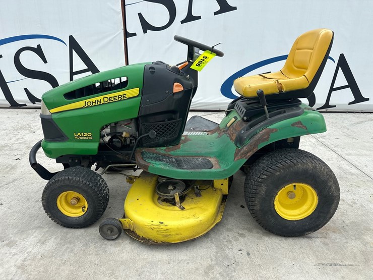 john-deere-la120-image-2