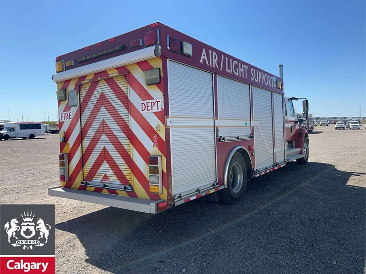 2004-international-durastar-4400-image-6