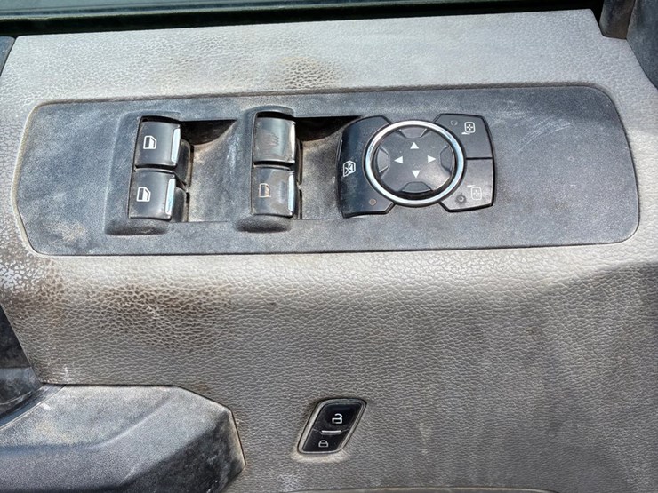 2017-ford-f250-xl-image-11