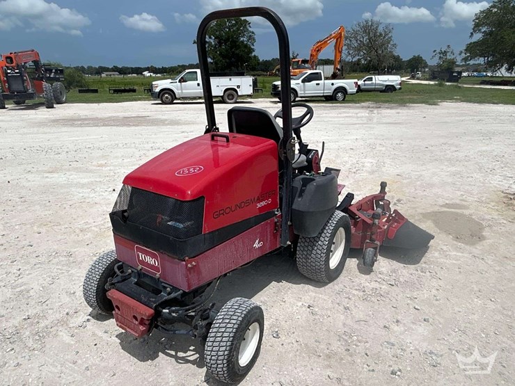 2015-toro-groundsmaster3280d-image-3