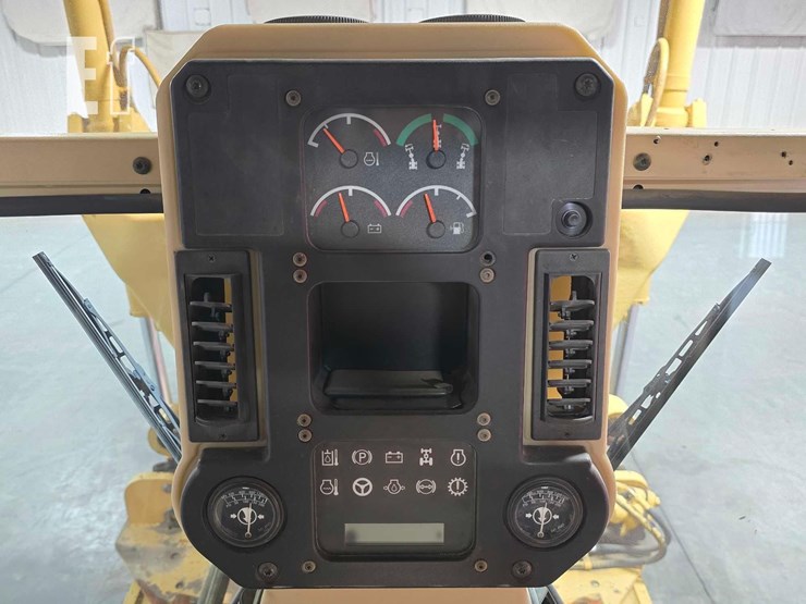 2006-caterpillar-143h-image-20
